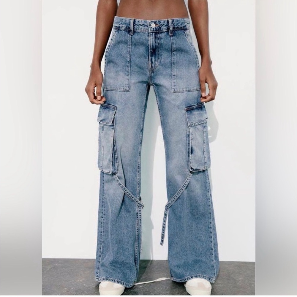 Zara Women's Blue Cargo Jeans